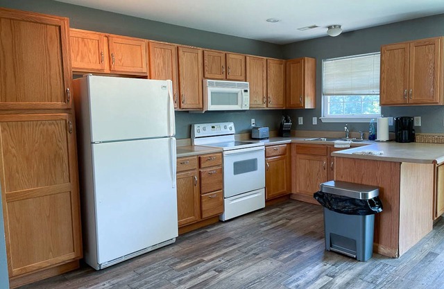 The Blue Sage inn-Cozy home mins from post
