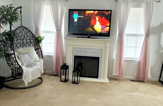 Cozy 2-Bedroom Home in Jonesboro with WiFi