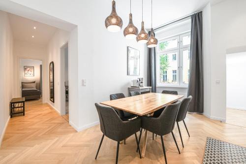 The Bornholmer - Group Flats in Central Berlin, Family-Friendly, 4 - 5 Guests