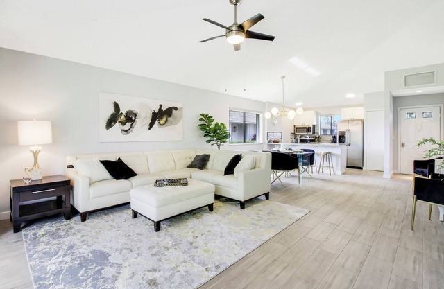 The Bougie Bungalow, PGA