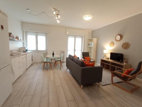 The Boulevard Alcove semi-central&quiet suite, with balcony!
