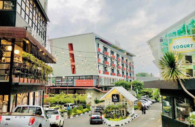 The Bountie Hotel and Convention Centre Sukabumi