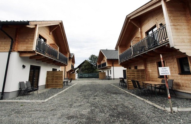 The brand new Alpencharlets Nassfeld are located in a quiet location in Rattendorf and about 3 kilometers from the Millenium Express Nassfeld.