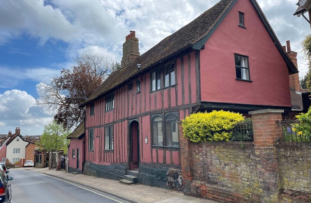 THE BRIDEWELL, pet friendly, with open fire in Woodbridge