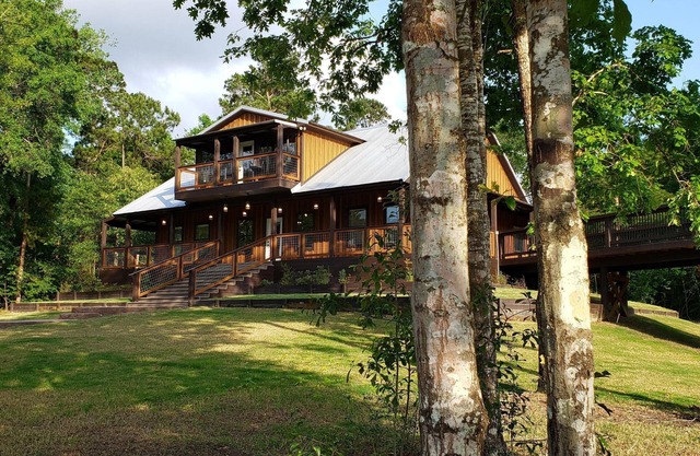 Hermosa casa multiuso de 2 pisos ubicada en un hermoso resort de RV solo para adultos