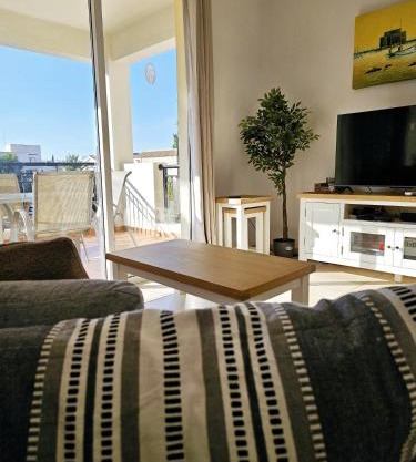 The Brightstay Paphos, 2 bed apt, Paphos Riviera, Universal