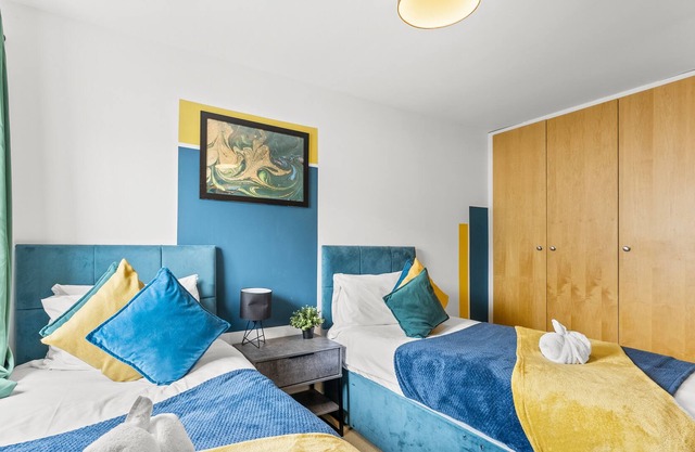 The Bristol Abode - Sleeps 6 - Balcony