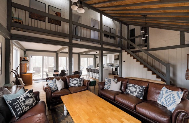 The Brook, Prince Edward County - 4 acre country estate with spa-like amenities!