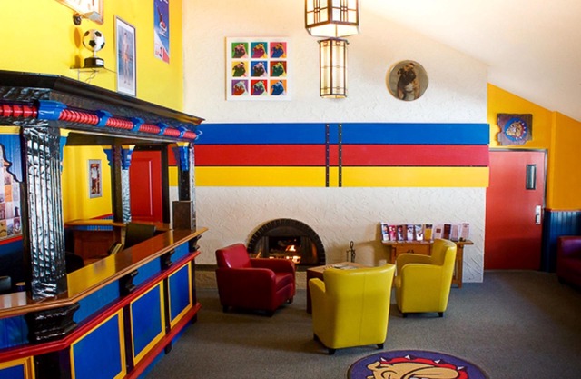 The Bulldog Hotel Silver Star