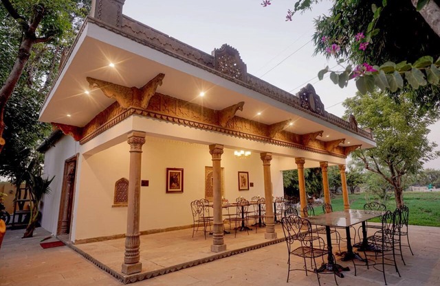 THE CABANA RESORT