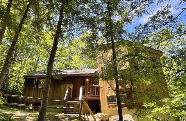 The Cabin at Crown Ridge, Nestled in the White Mountains of New Hampshire
