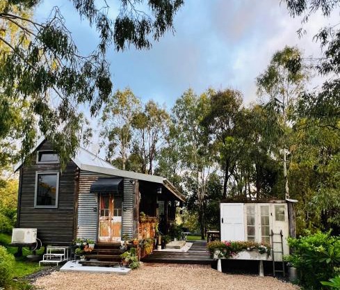 The Cabin, Ghost Gum Gully