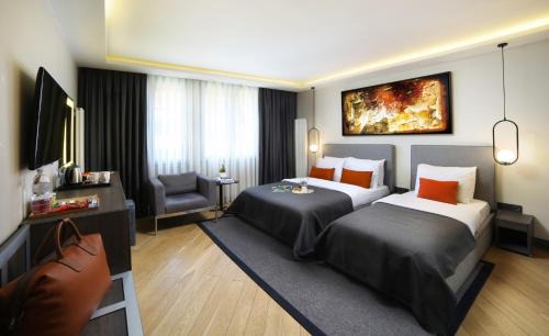 The Capital Suites