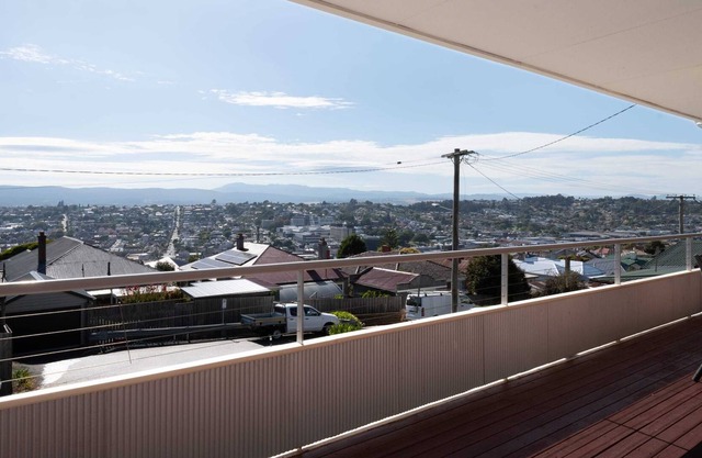 The Captain: Views Over the City & Parking