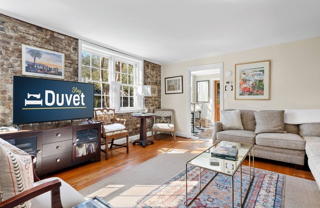 The Carriage House at 68 Broad | Historic CHS
