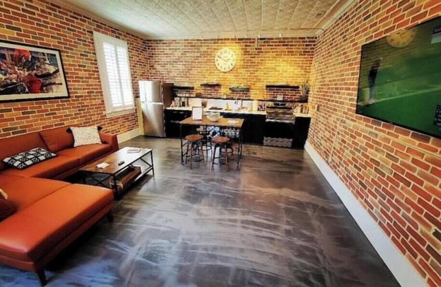 The Carriage House