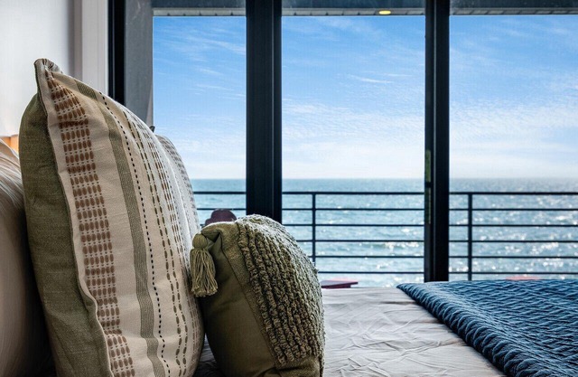 The Carrington Cove Lake Retreat