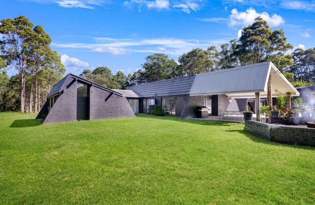 The Chateau by Experience Jervis Bay
