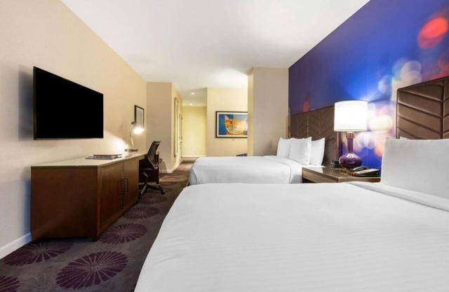 The Chicago Hotel Collection Magnificent Mile, 3 Standard King Rooms