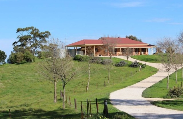 The Clare View HOUSE (pet friendly, wheelchair accessible)Sleep 8