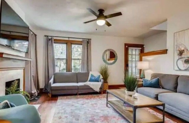 The Claudius Mid-Century Townhouse near OSU and Victorian Village