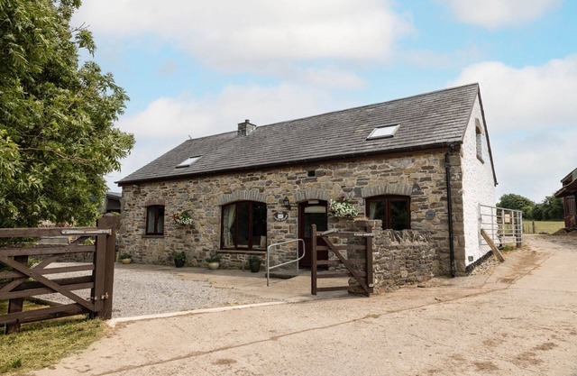 The Coach House 4 bed, 4 bathroom cottage
