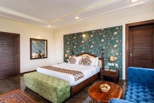 The Colonial - A Lake View Hotel in Udaipur