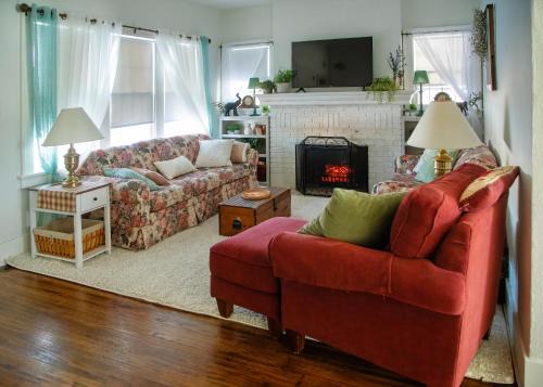The Comfy Cottage
