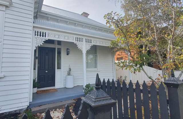 The Cosy Corner – Walk to CBD