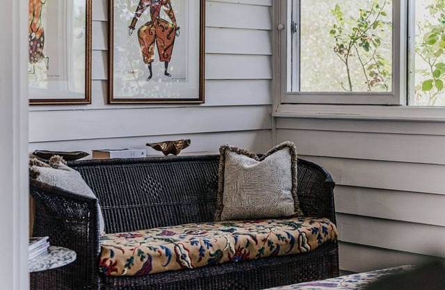 The Cottage at Crofters Fold ~ Chic Farmhouse!
