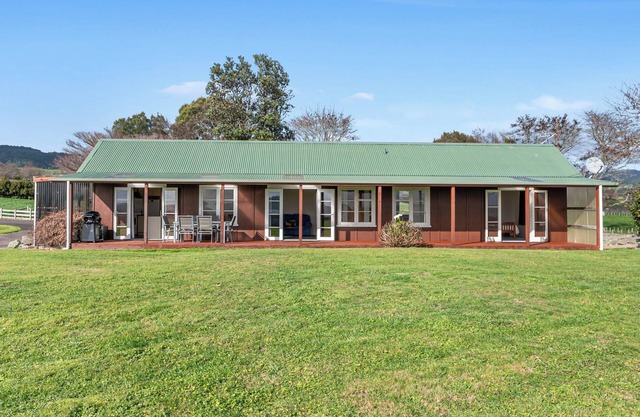 The Cottage - Rotorua Holiday Farmstay