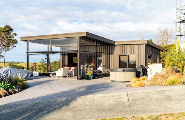 The Cove Retreat - Mangawhai Holiday Home