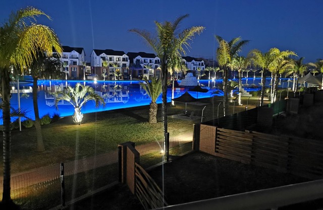 The Crystal Lagoon View (The Blyde)