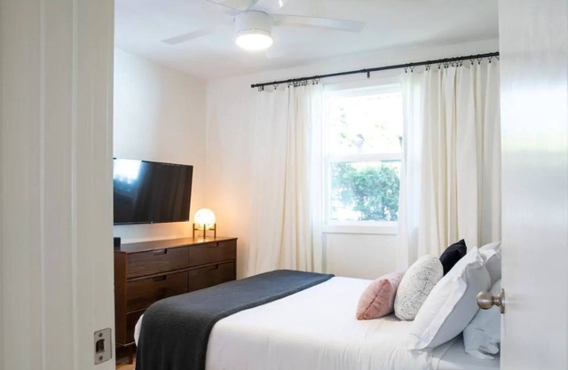 The Crystal | Lovely, Comfy, & Super Walkable