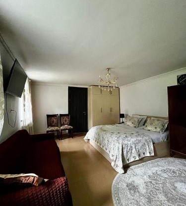 The Crystal Mountain Inn