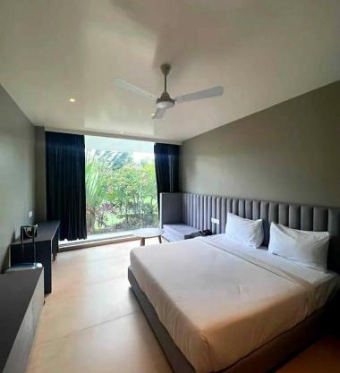 The Democracy Hotel & Resorts