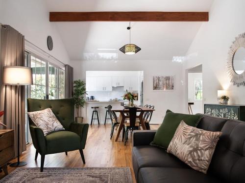 The Den, outdoor spa Daylesford