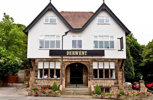 The Derwent Country House, close to Castleton, Hope Valley & Edale.