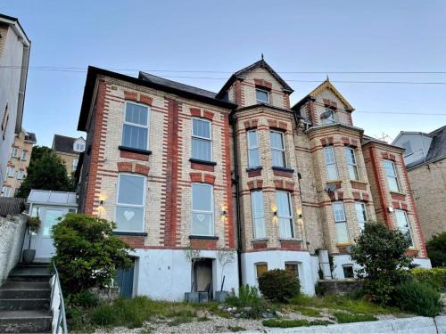 The Devonshire Villa