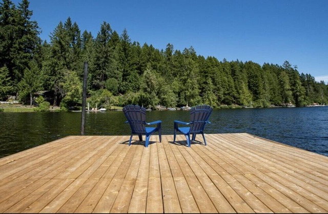 The Dockside Duplex (Paddle side)