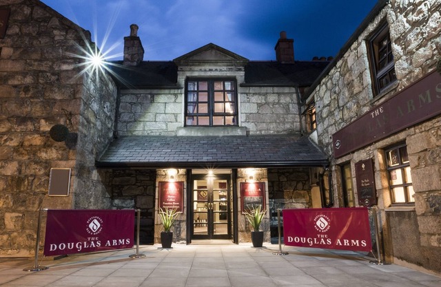 The Douglas Arms Hotel