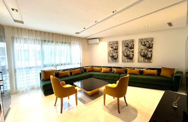 The Dream 20-New & Classy flat in an animated area