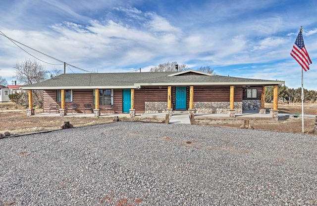 ¡NUEVO! Eagar Escape: ¡Casa estilo rancho en White Mtns!
