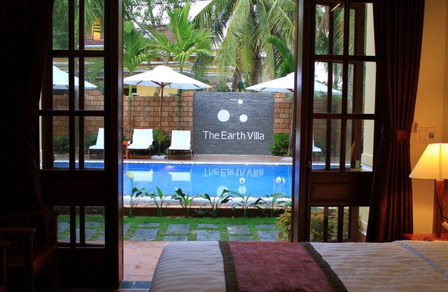 The Earth Villa