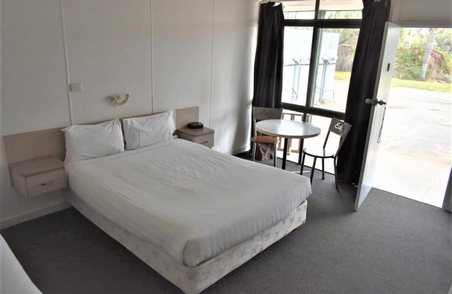 The Edge Motel