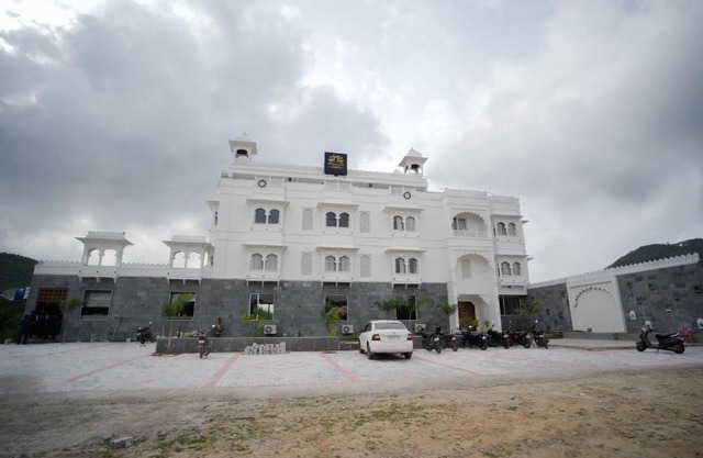 The Ekling Garh Hotel & Resort