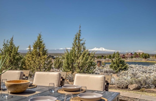 The Embers at Brasada Ranch - Meredith Lodging