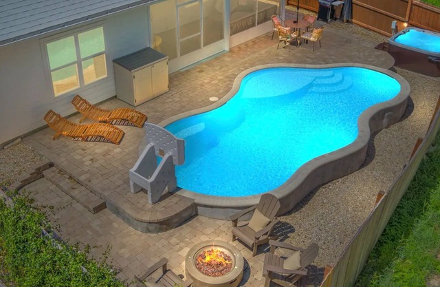 The Emerald Cove - Pool, Hot tub, Sauna, Game room - Sleeps 13