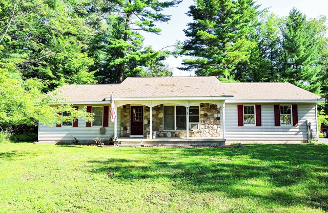 The Fairway Villa on the Green and ONLY 4 MINUTES TO TOWN!