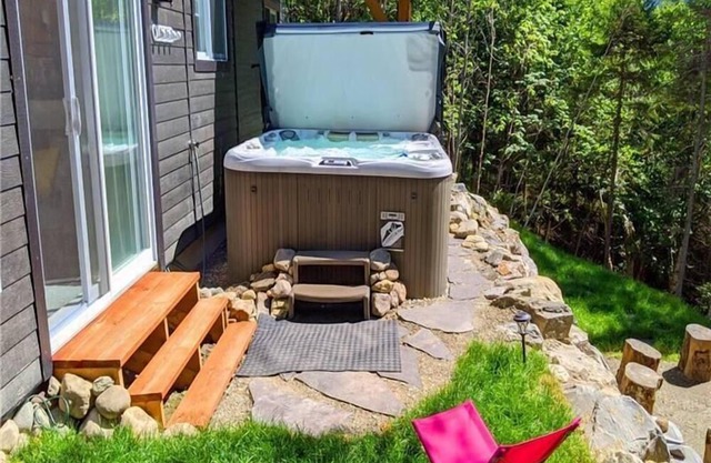 THE FAIRY- CHALET WITH SPA
